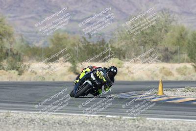 media/Oct-30-2025-Racers Edge (Thu) [[dabbdaf680]]/3-B Group/Session 5 (Turn 6)/